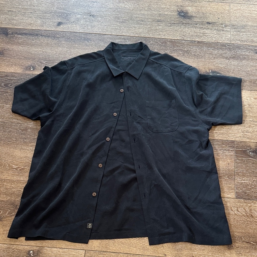 Tommy banana black silk button down XL